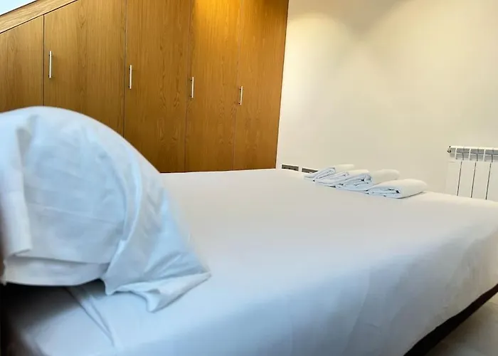 Ybh Ecuador 4, 5 * 比戈